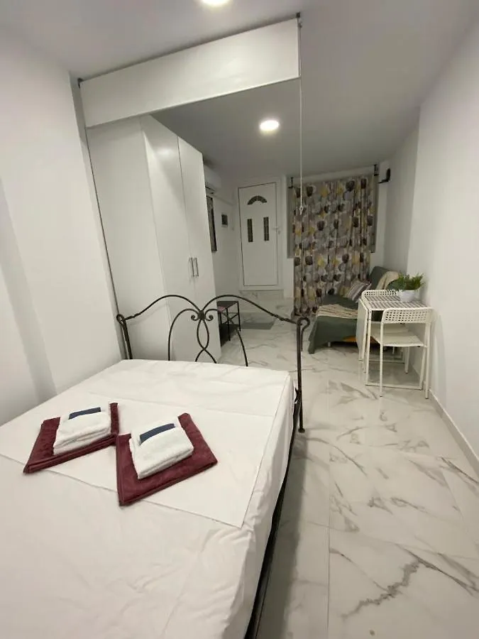 Nirvana Comfort Apartaments 3 テッサロニキ アパート